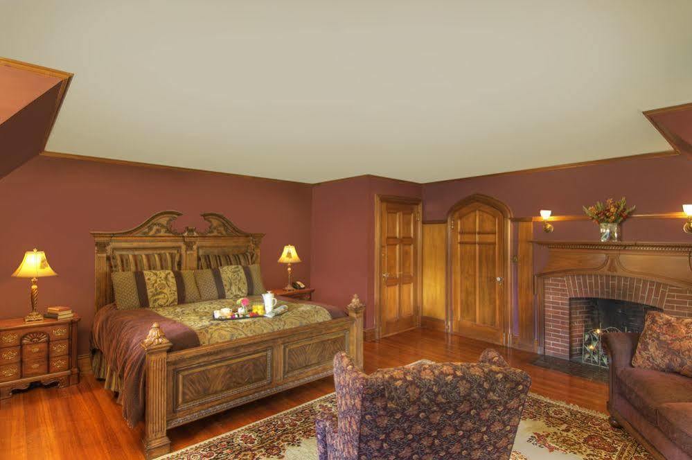 فندق بوينت آت كاسل هيل ريزورت Proctorsville المظهر الخارجي الصورة